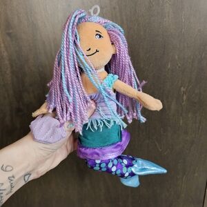 2009 Groovy Girls Maddie Mermaid Plush Doll